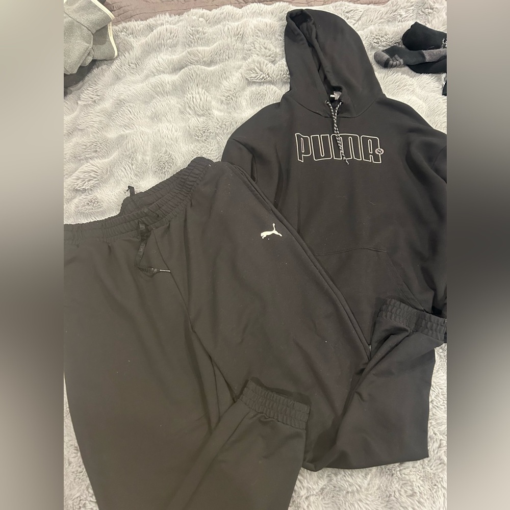 Women’s matching sweat suit NWOT